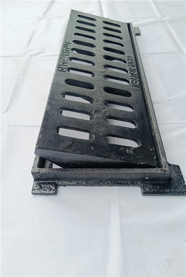 Tấm gang thoát nước 984x307